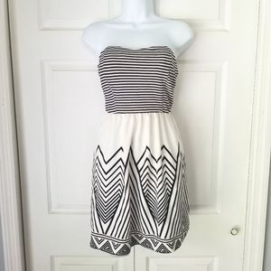 NoBoundaries▪︎Strapless Mini Dress